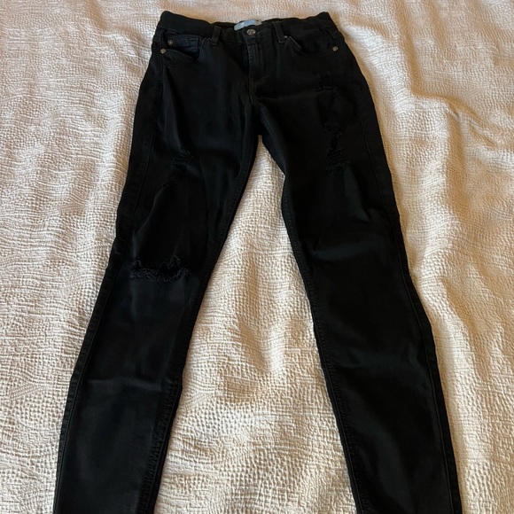7 for All Mankind Bair The Ankle Skinny Blacked Distressed Jeans Size 26 - Picture 10 of 11